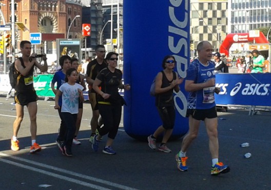 Miquel Pucurull tras superar la meta del Zurich Maratón de Barcelona 2014